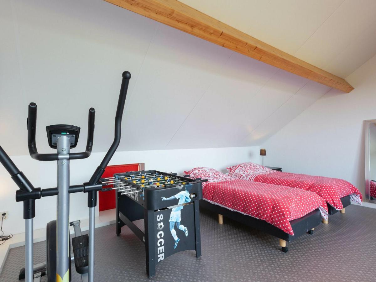 Luxury Holiday Home With Private Terrace Langweer Exterior photo